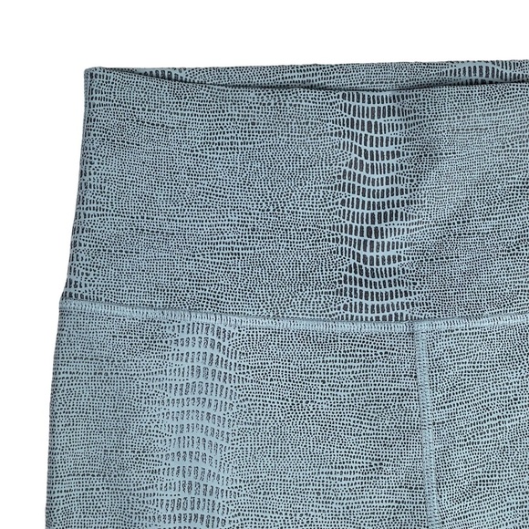 Zyia Leggings Womens Medium High Rise 7/8 Animal Print Gym Work Out Stretch - Picture 3 of 10